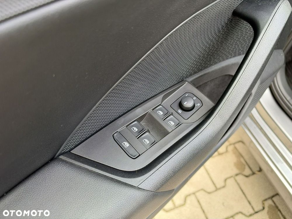 Skoda Octavia 2.0 TDI DSG Ambition - 12