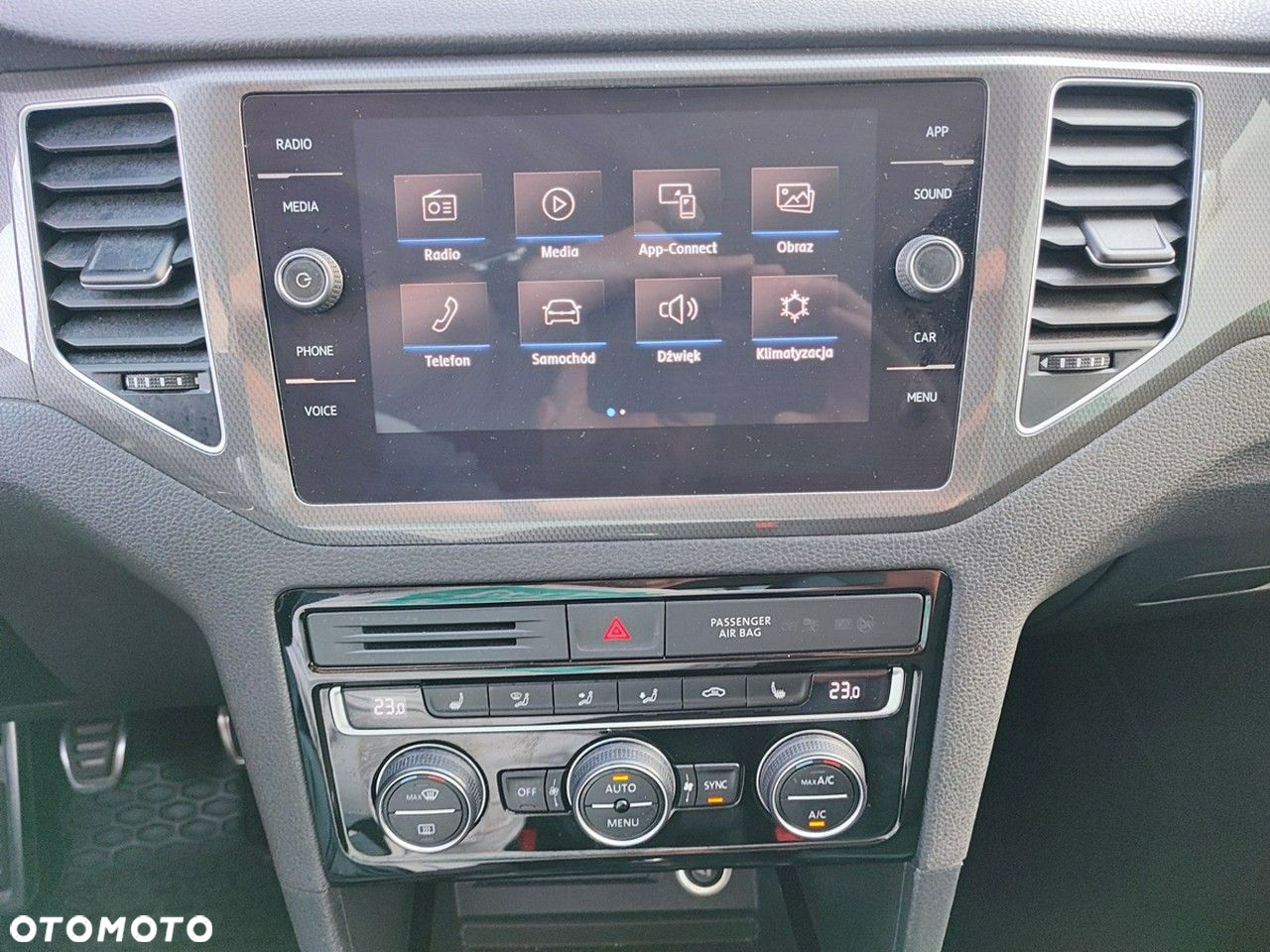 Volkswagen Golf Sportsvan - 21