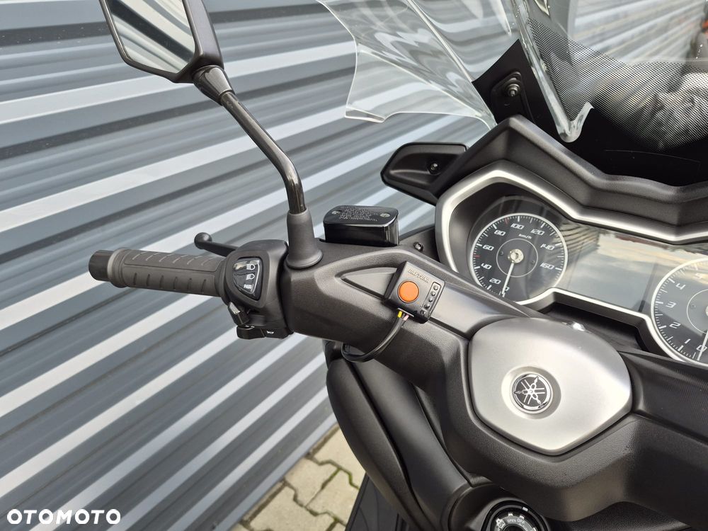 Yamaha X-max - 9