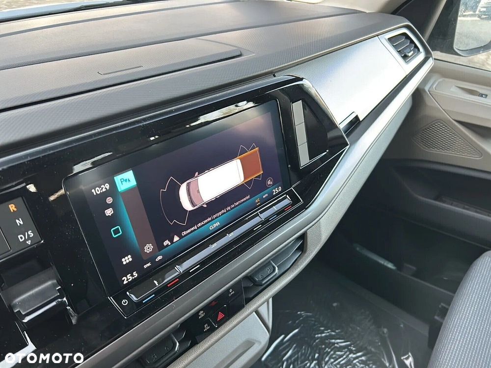 Volkswagen Multivan 2.0 TDI L2 Family DSG - 24