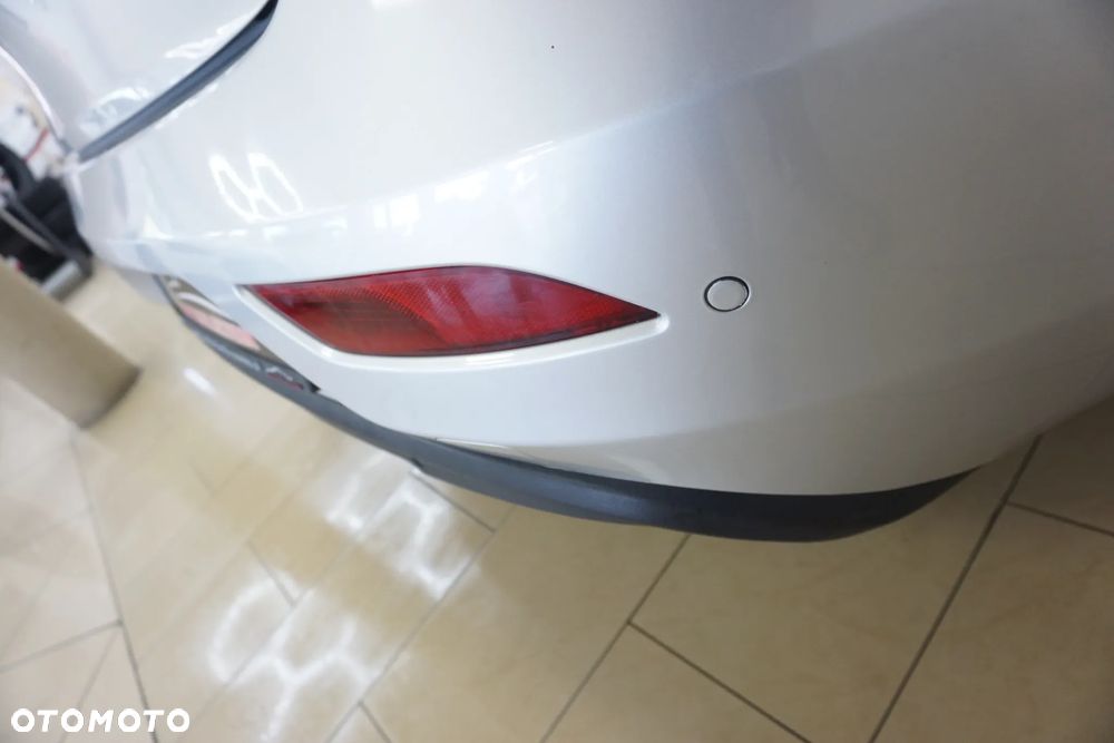 Volvo V40 - 16