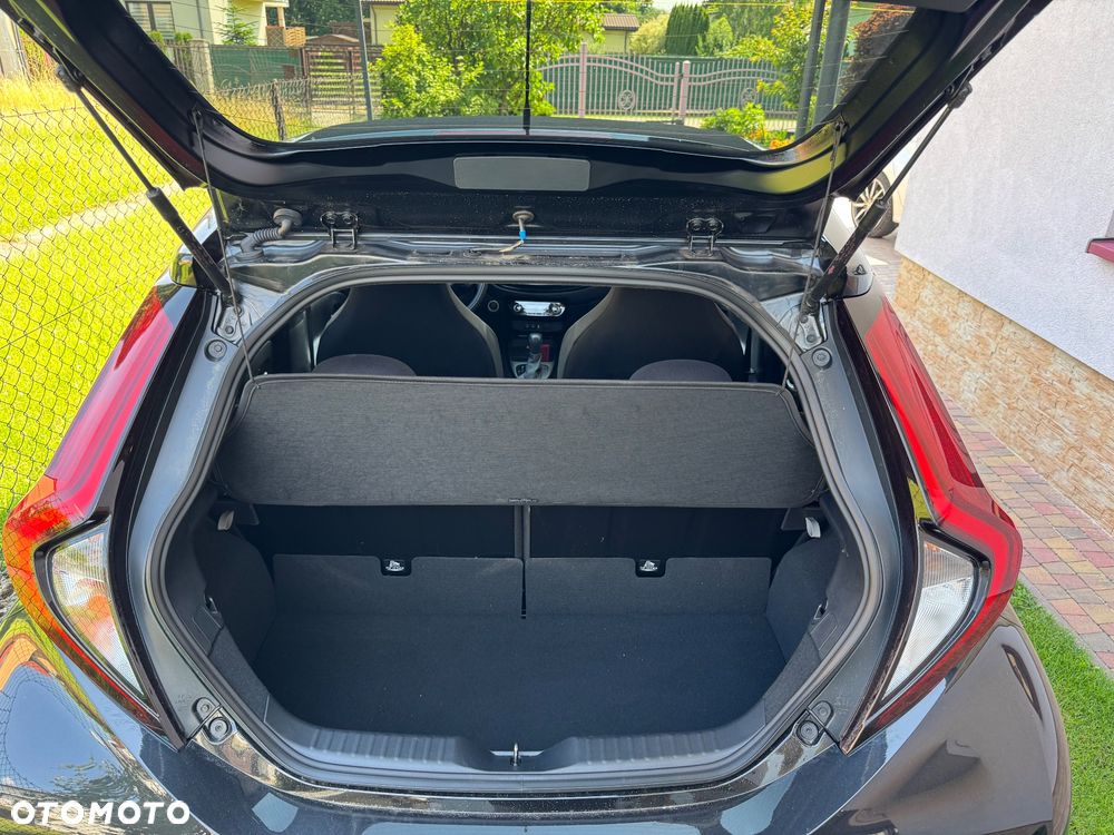 Toyota Aygo x.shift x-play connect - 7