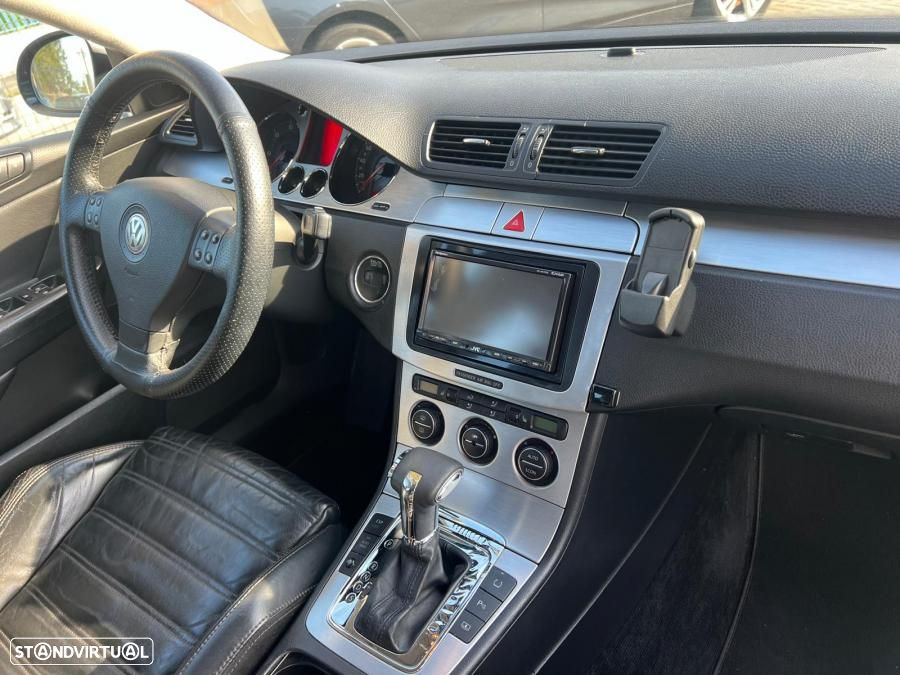 VW Passat 2.0 TDI Confortline - 8