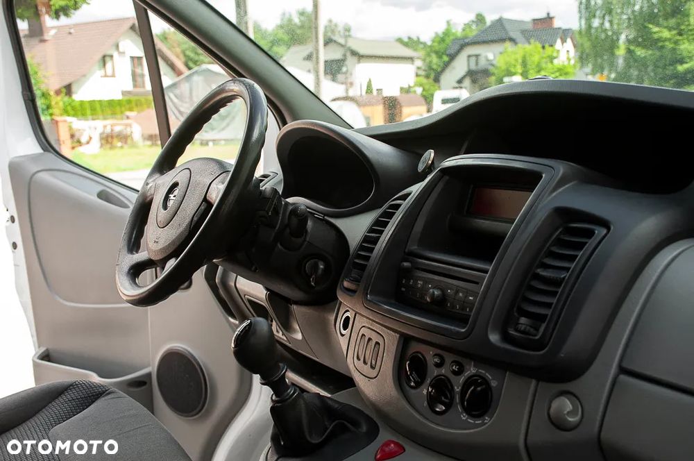 Opel VIVARO - 25