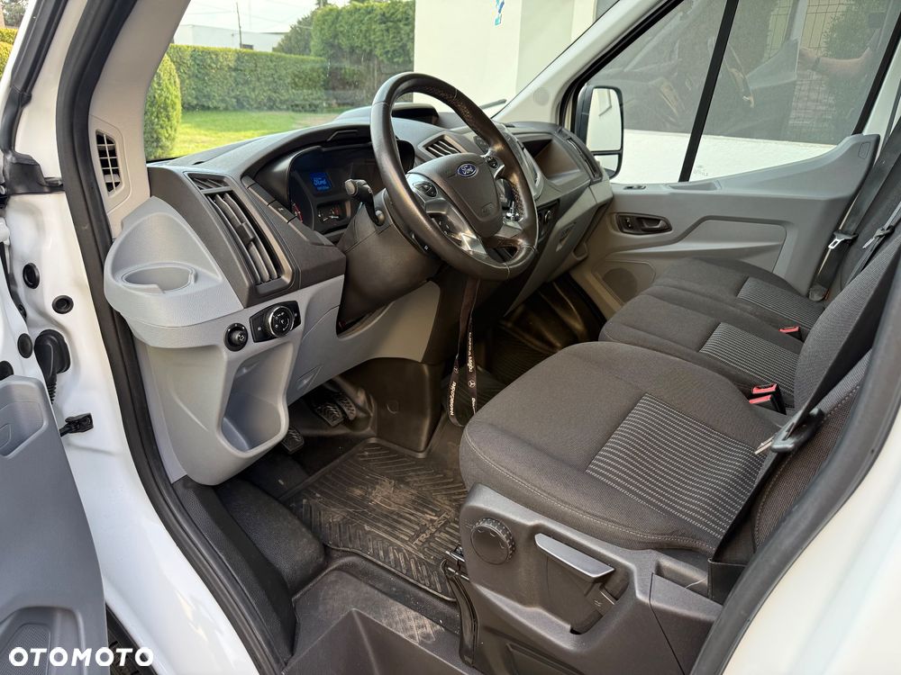 Ford Transit - 8