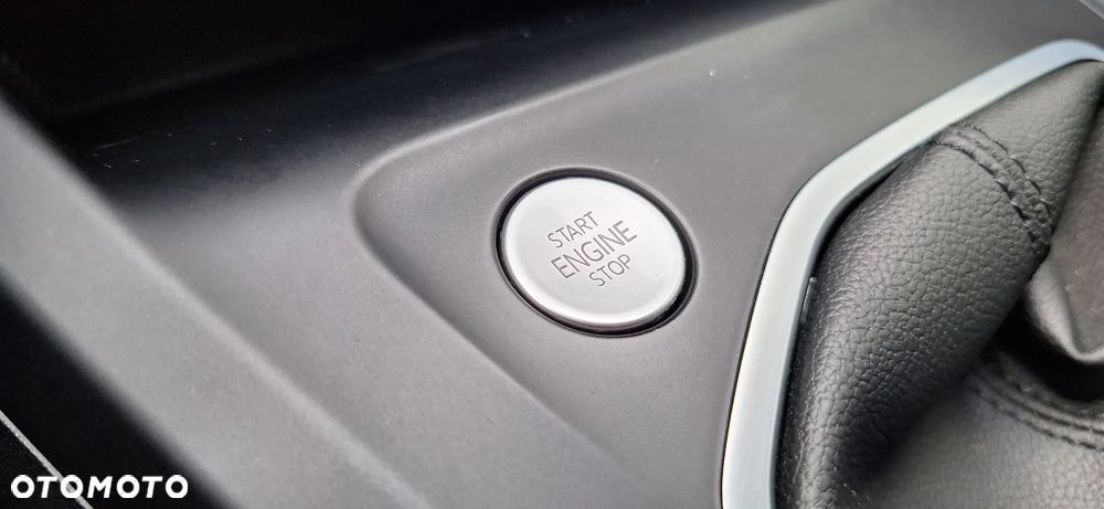 Volkswagen Golf 2.0 TDI Life - 25