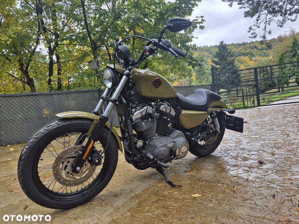 Harley-Davidson Sportster Custom 1200C - 4