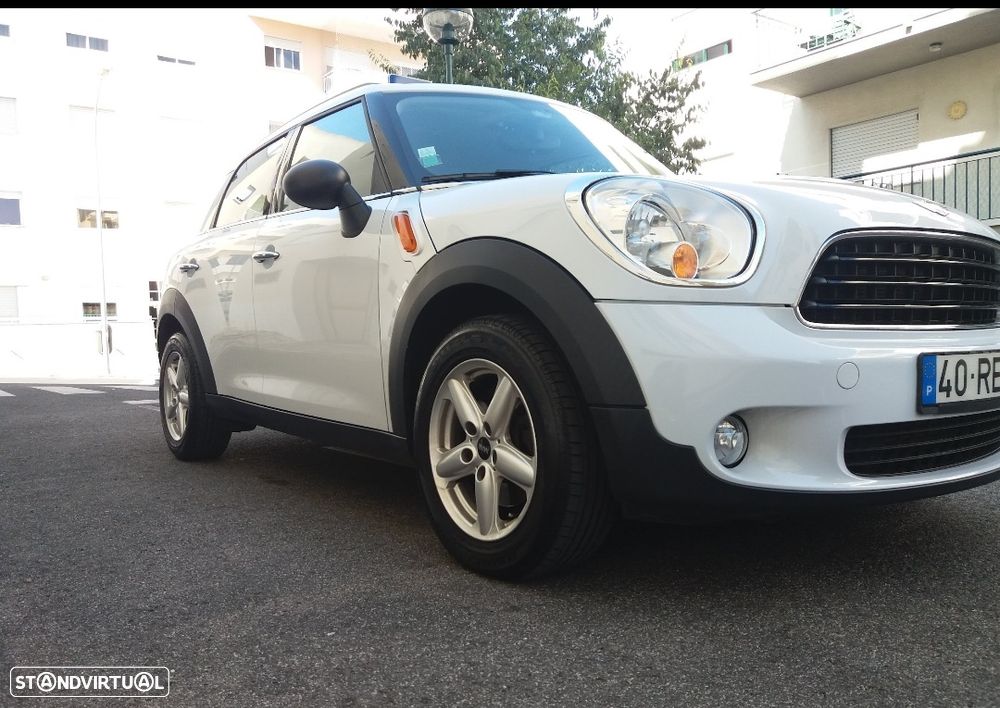 MINI Countryman One D - 2