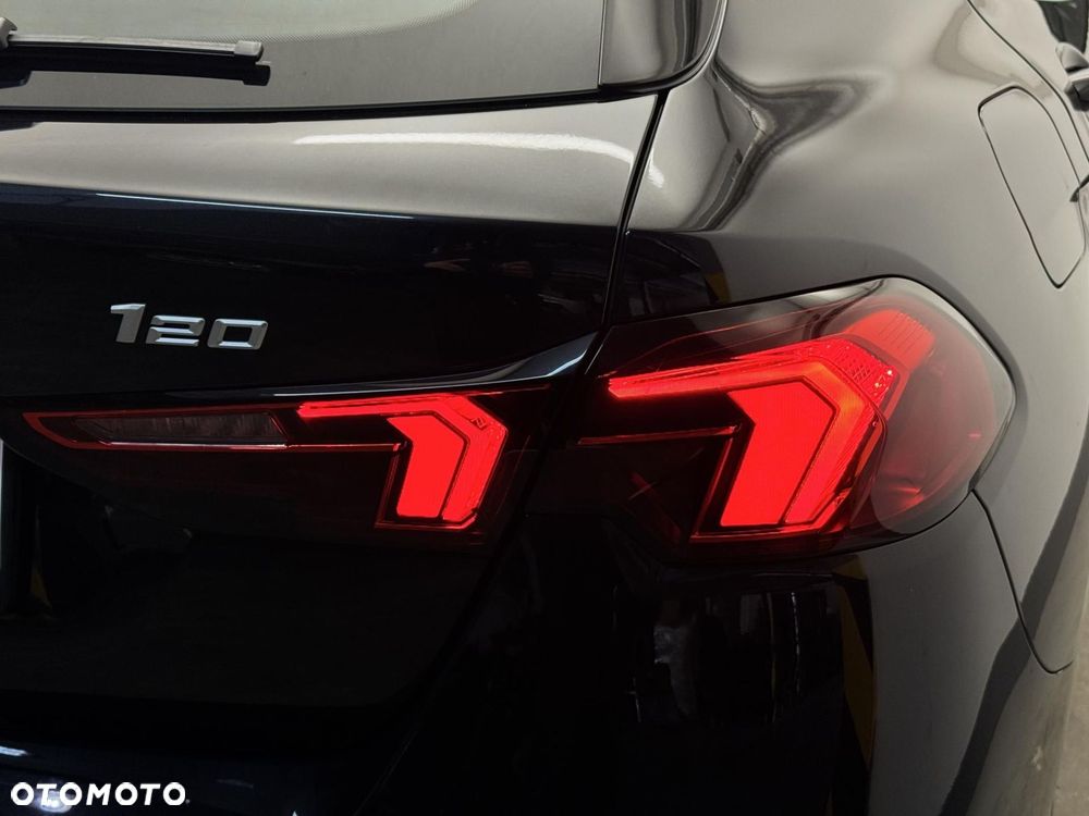 BMW Seria 1 - 10
