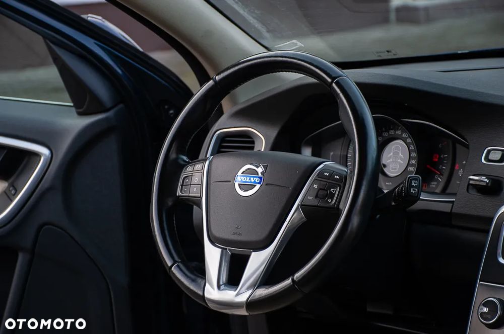 Volvo V60 D3 Business Edition - 23