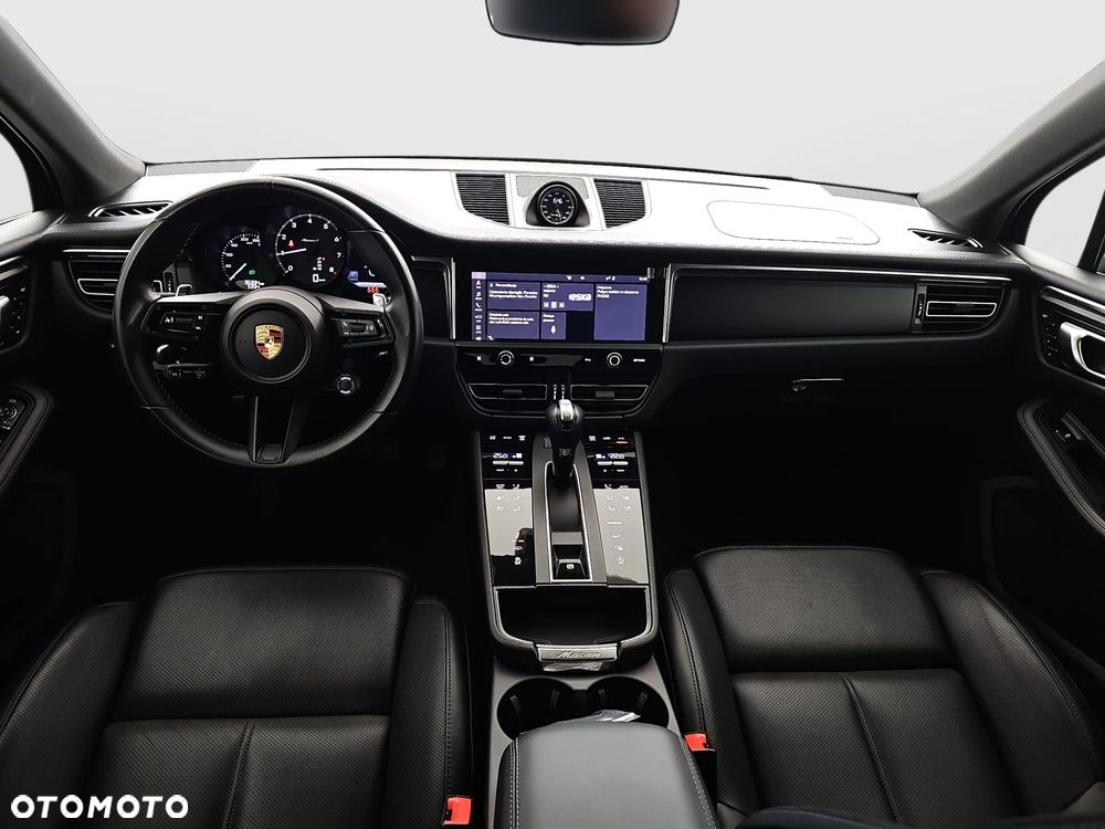 Porsche Macan T - 36