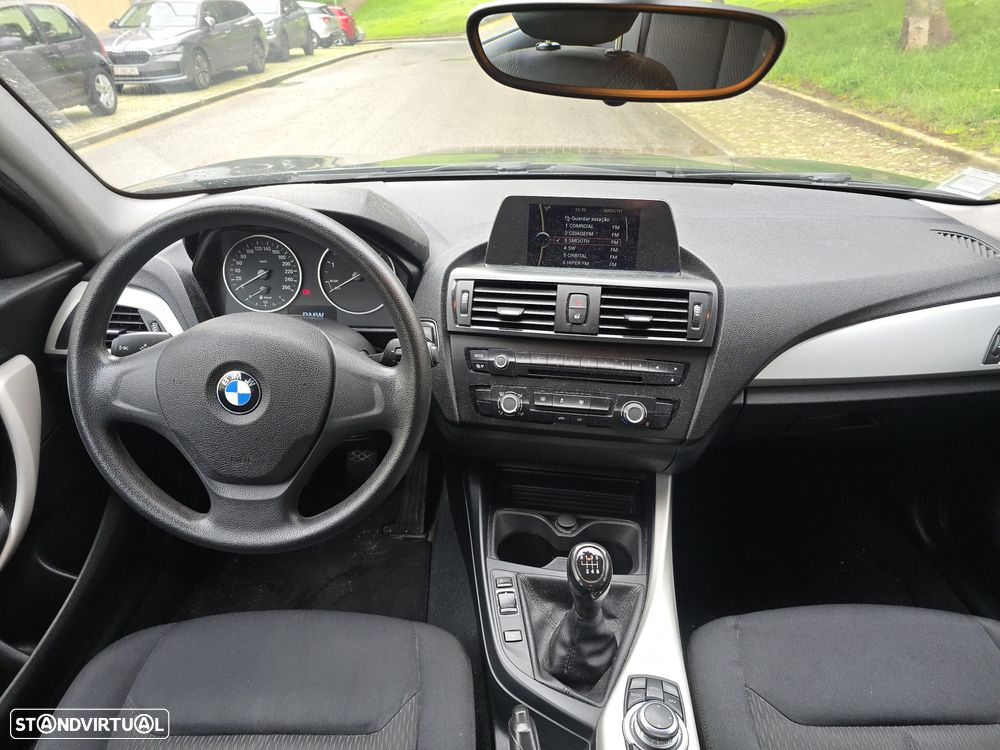 BMW 116 d EDynamics Line Urban - 12