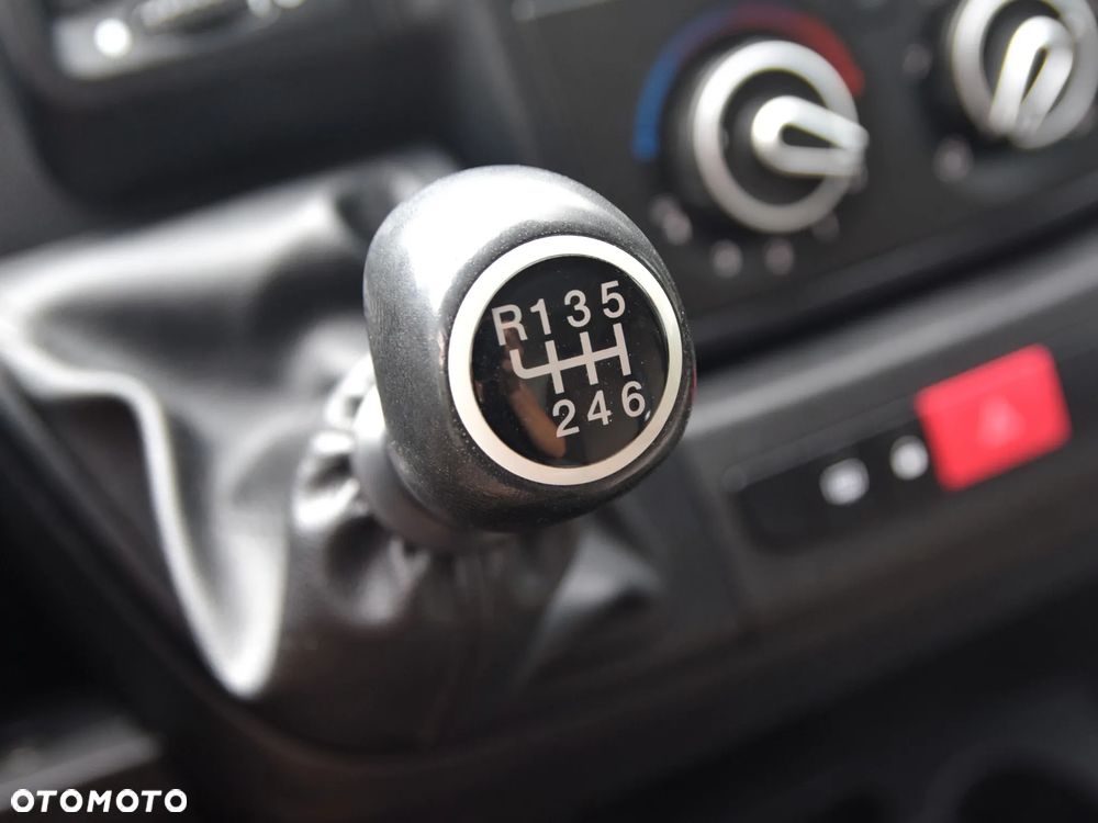 Peugeot BOXER - 21