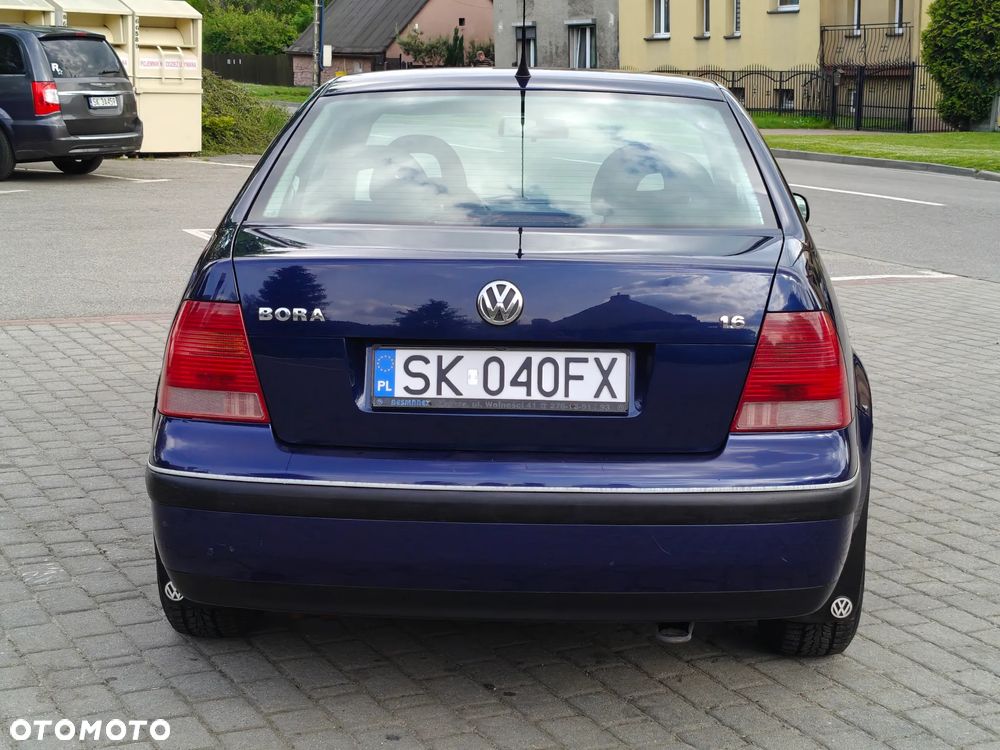 Volkswagen Bora 1.6 Comfortline - 12