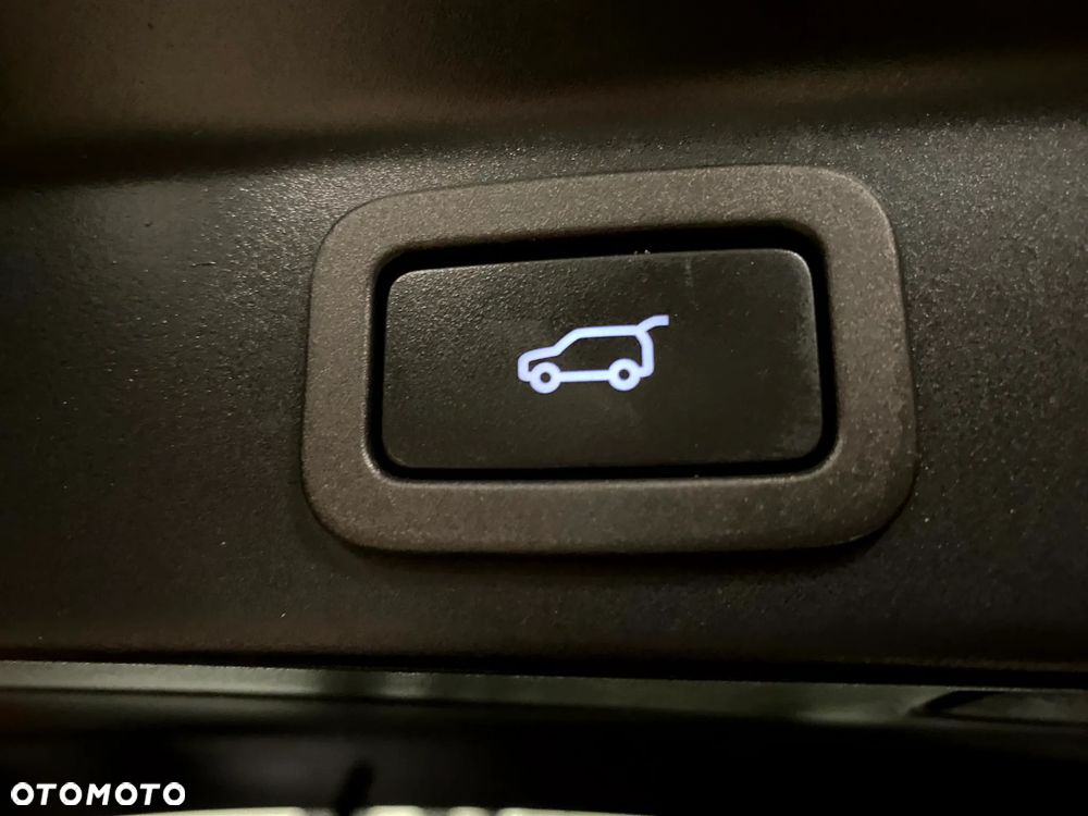 Jaguar F-Pace 20d AWD R-Sport - 13