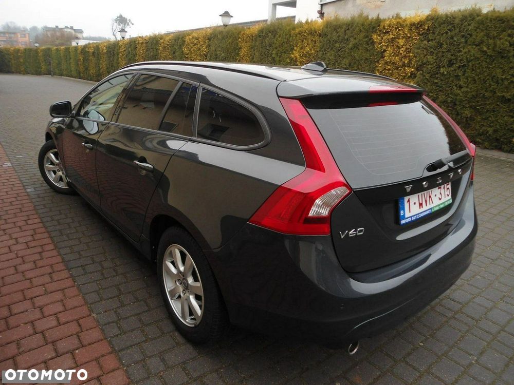 Volvo V60 D2 Momentum - 6
