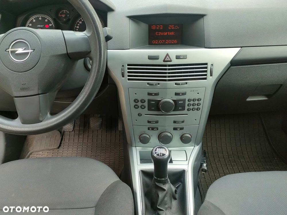 Opel Astra 1.6 - 10