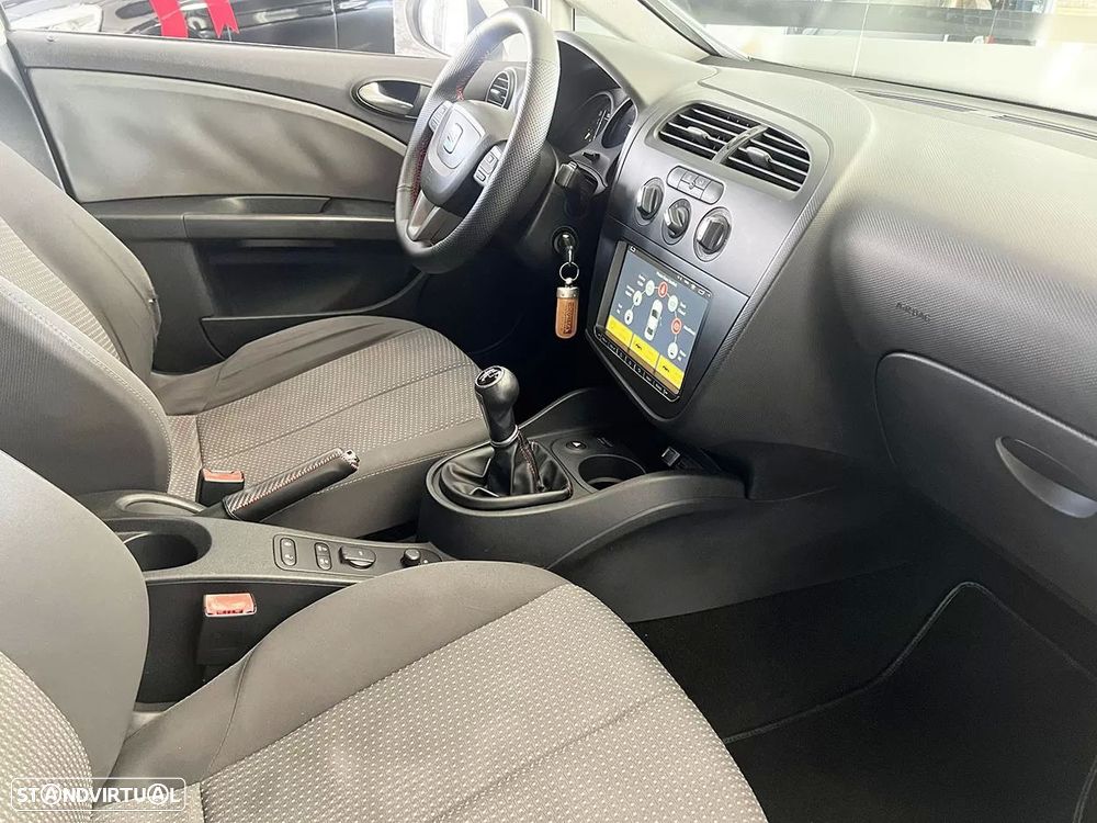 SEAT Leon 1.6 TDI DPF Ecomotive Sport - 16