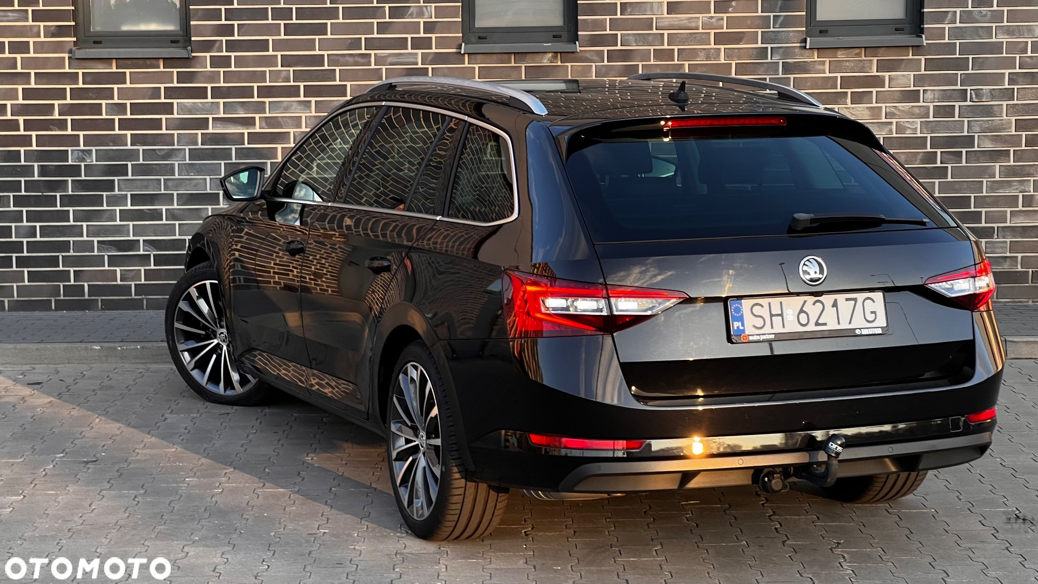 Skoda Superb 2.0 TDI 4x4 DSG L&K - 20