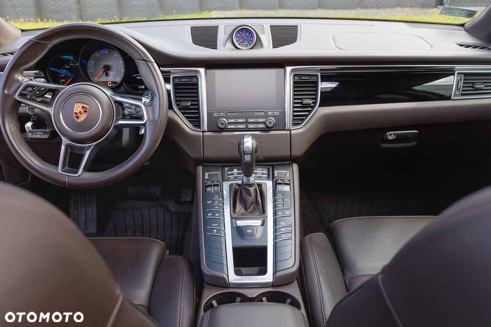 Porsche Macan - 22