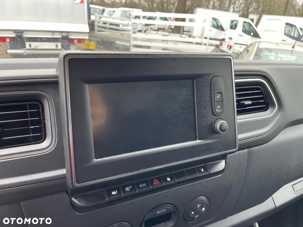 Renault Master - 32