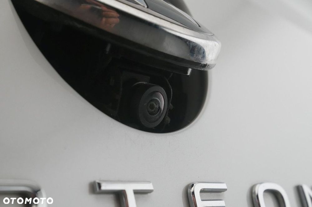 Volkswagen Arteon 2.0 TSI R-Line DSG - 19