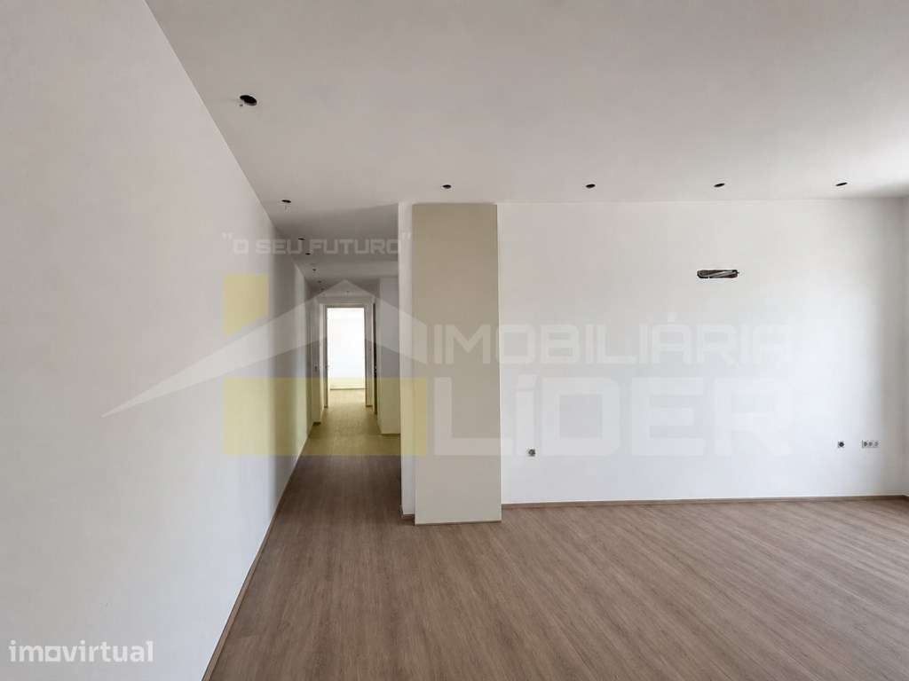 APARTAMENTO T2 EM LOURINHÃ - Grande imagem: 5/17