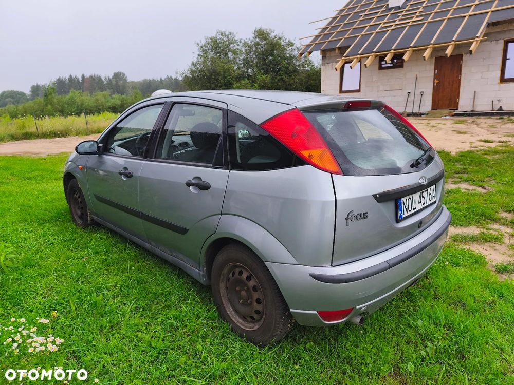 Ford Focus 1.6 Comfort - 3