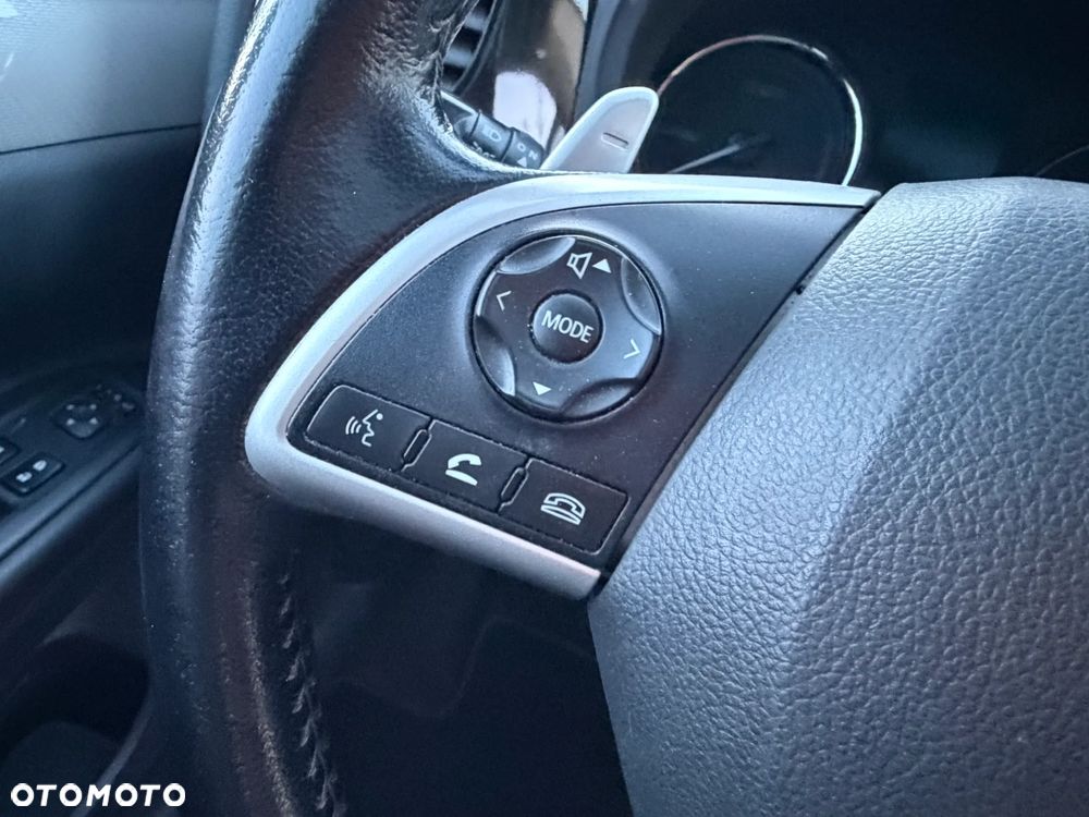 Mitsubishi Outlander Intense + - 27