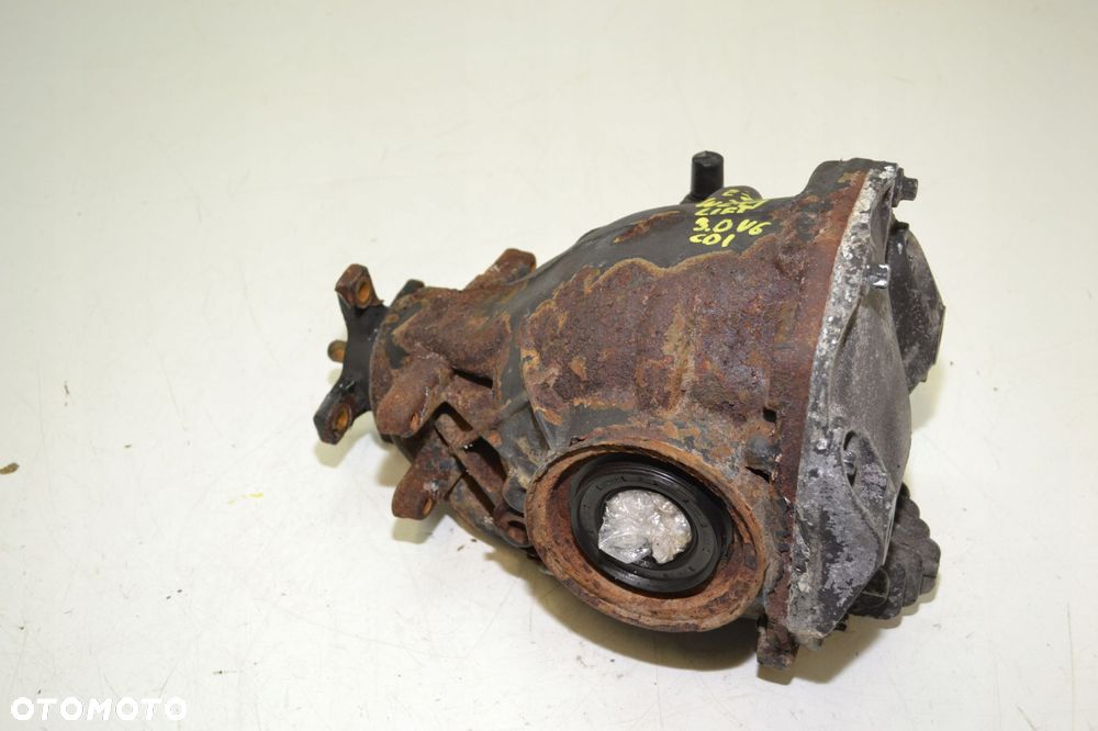 MERCEDES W211 3.0 CDI V6 2.47 DYFER MOST - 3