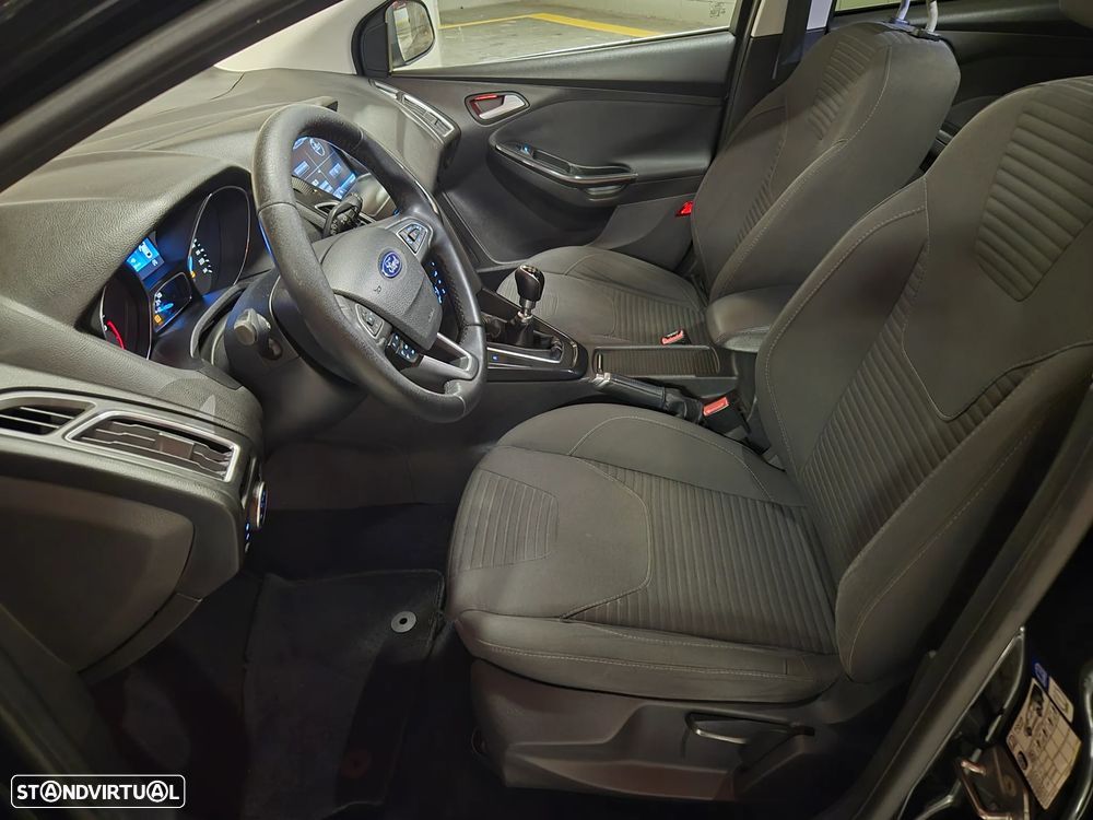 Ford Focus SW 1.5 TDCi Titanium - 21