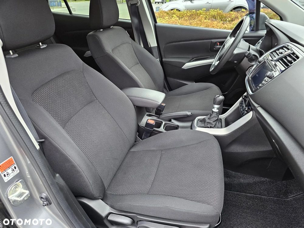 Suzuki SX4 S-Cross 1.4 Boosterjet Hybrid Comfort - 24