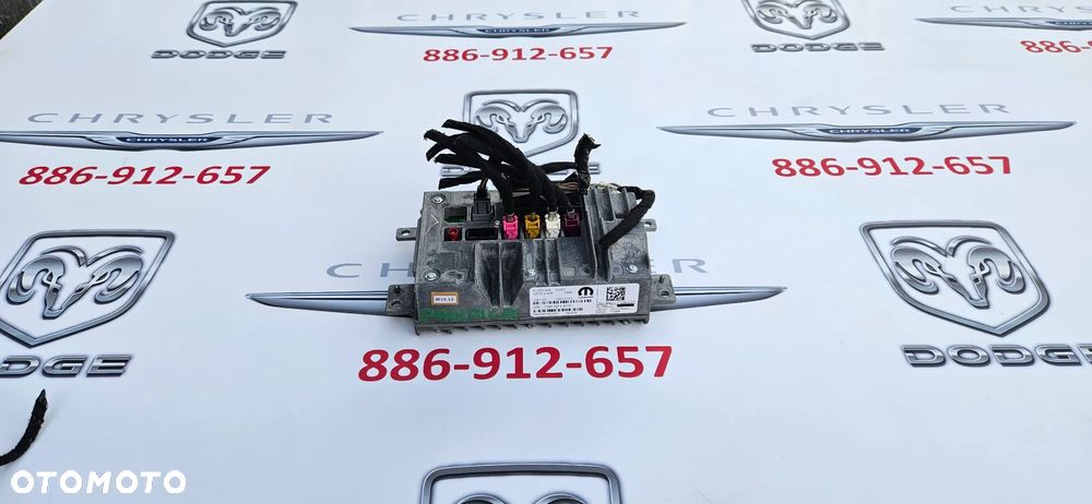 Chrysler Pacifica 2016- Radio Tuner GPS Sterownik Navi Moduł  68351931AH PANASONIC - 1
