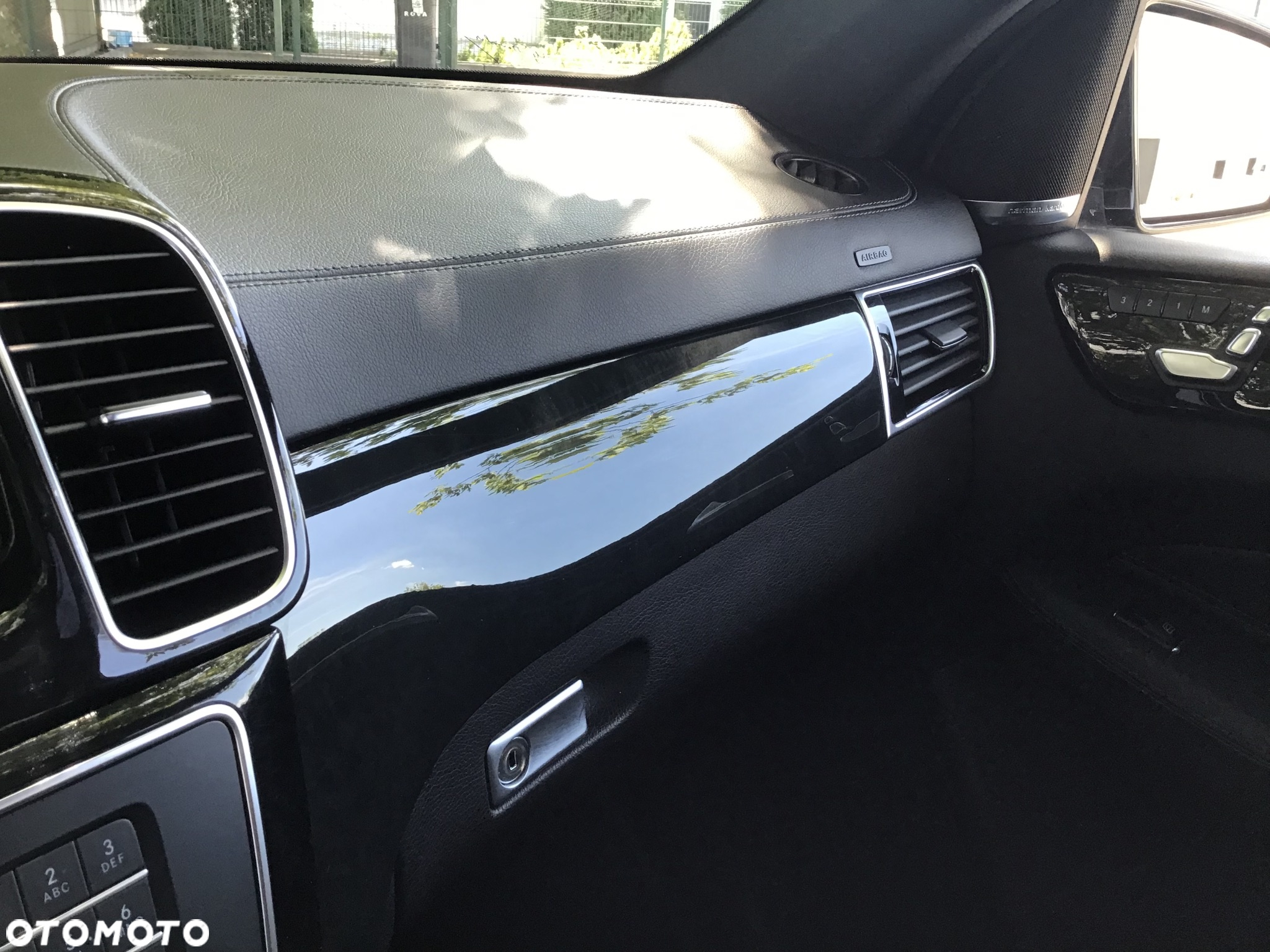 Mercedes-Benz GLS 450 4Matic 9G-TRONIC AMG Line Advanced Plus - 24