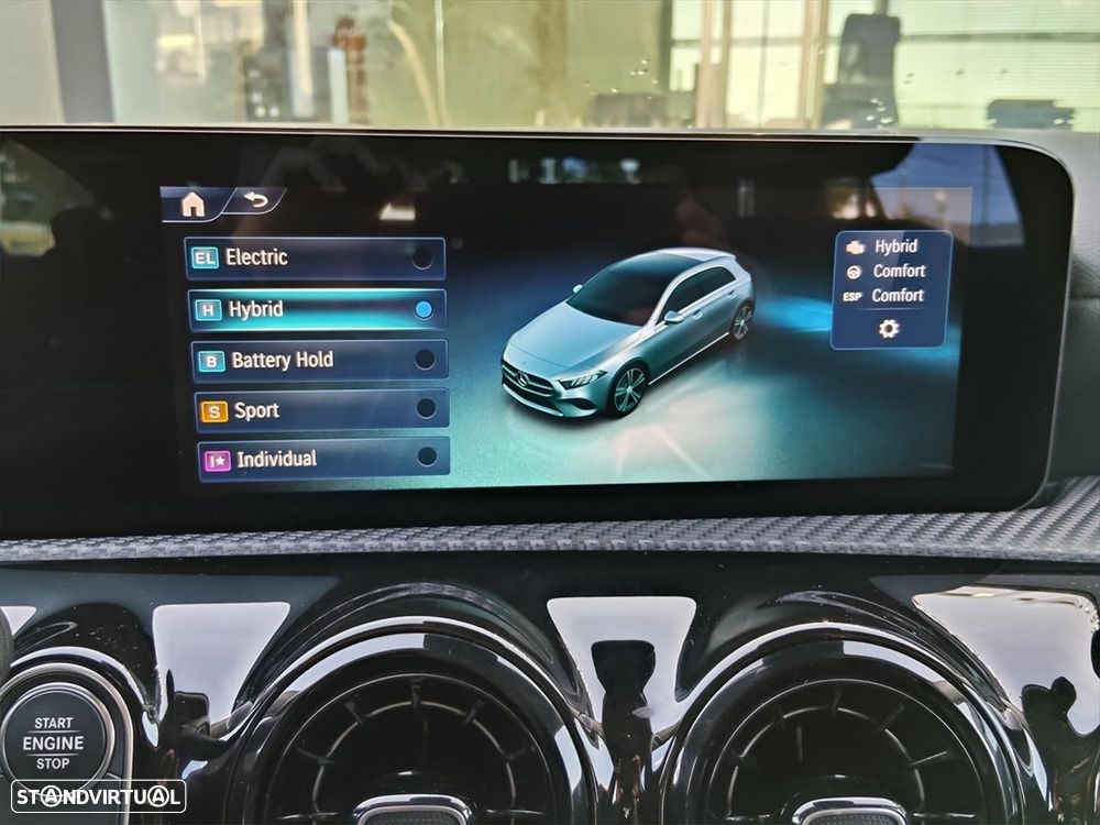 Mercedes-Benz A 200 Style Plus Aut. - 17