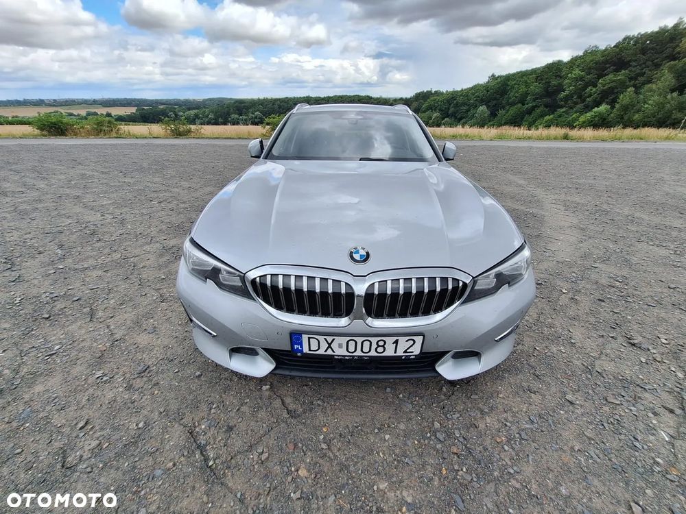 BMW Seria 3 320d xDrive MHEV Luxury Line - 9