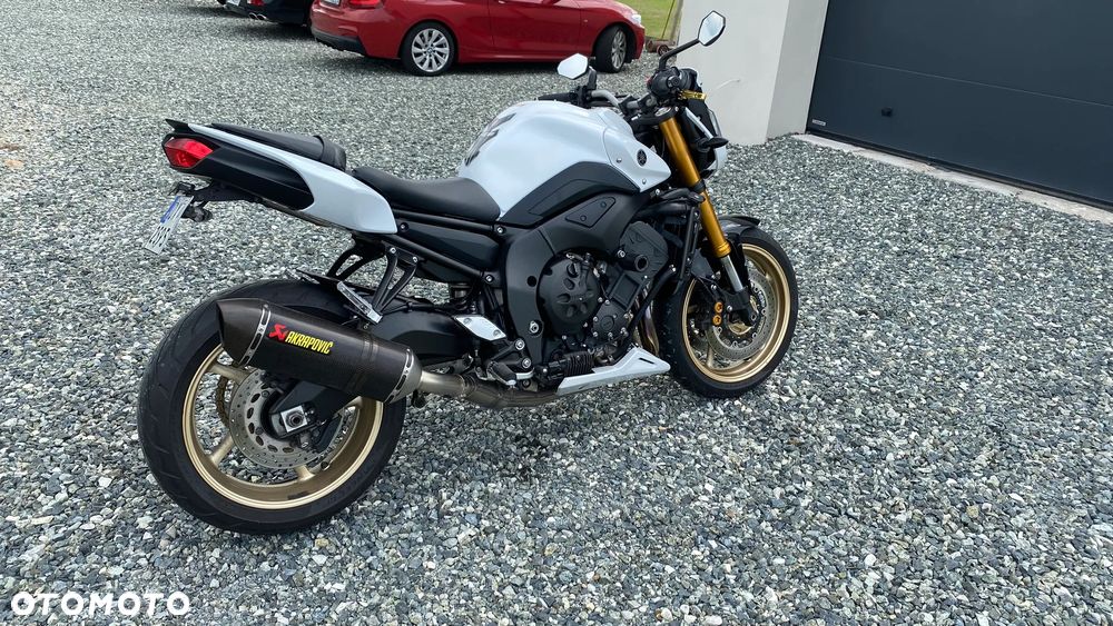 Yamaha FZ8 - 2
