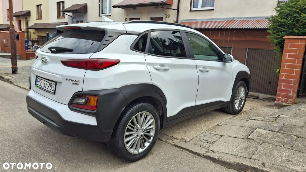 Hyundai Kona 1.6 CRDi DCT 4WD Premium - 12