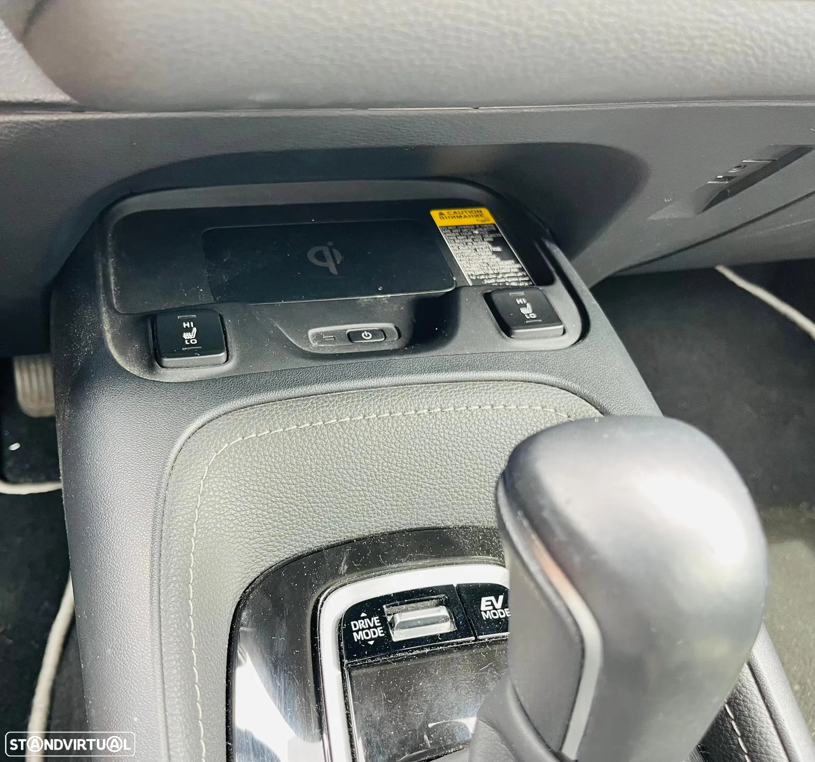 Toyota Corolla Touring Sports 2.0 Hybrid Luxury Black - 9