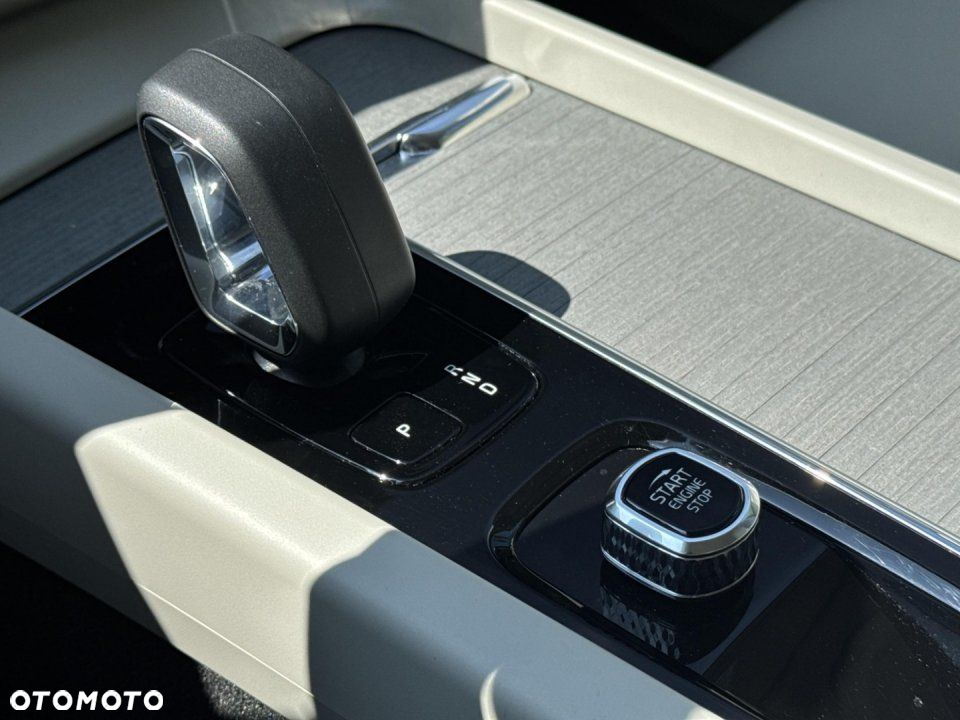 Volvo XC 60 - 22
