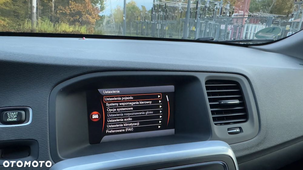 Volvo V60 D3 Momentum - 28