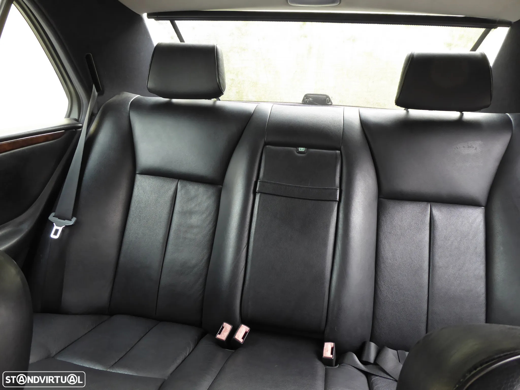 Mercedes-Benz E 300 - 6