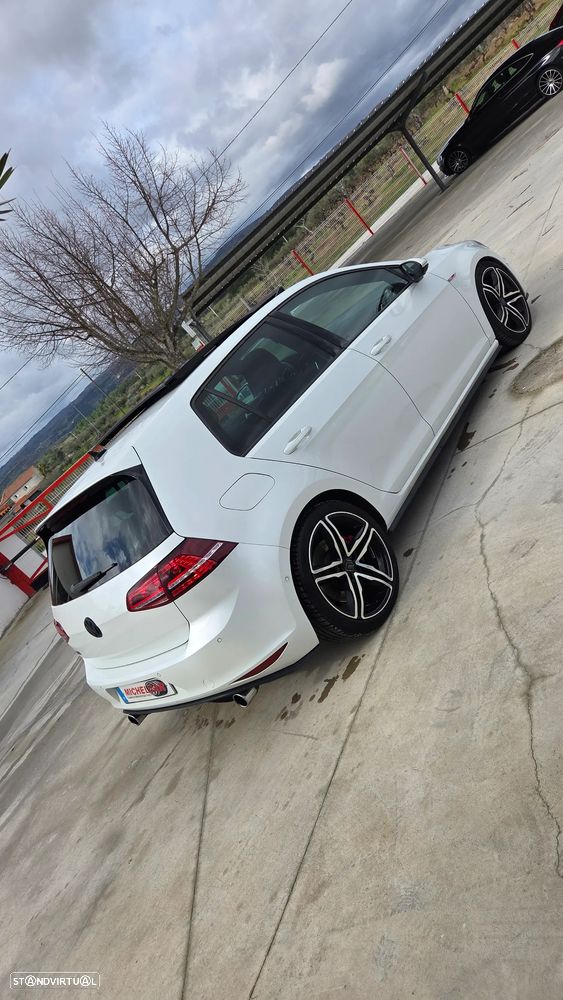 VW Golf 2.0 TSI GTI DSG Performance - 4
