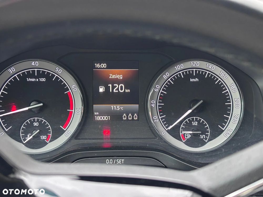 Skoda Karoq 1.5 TSI ACT 4x2 Style - 14