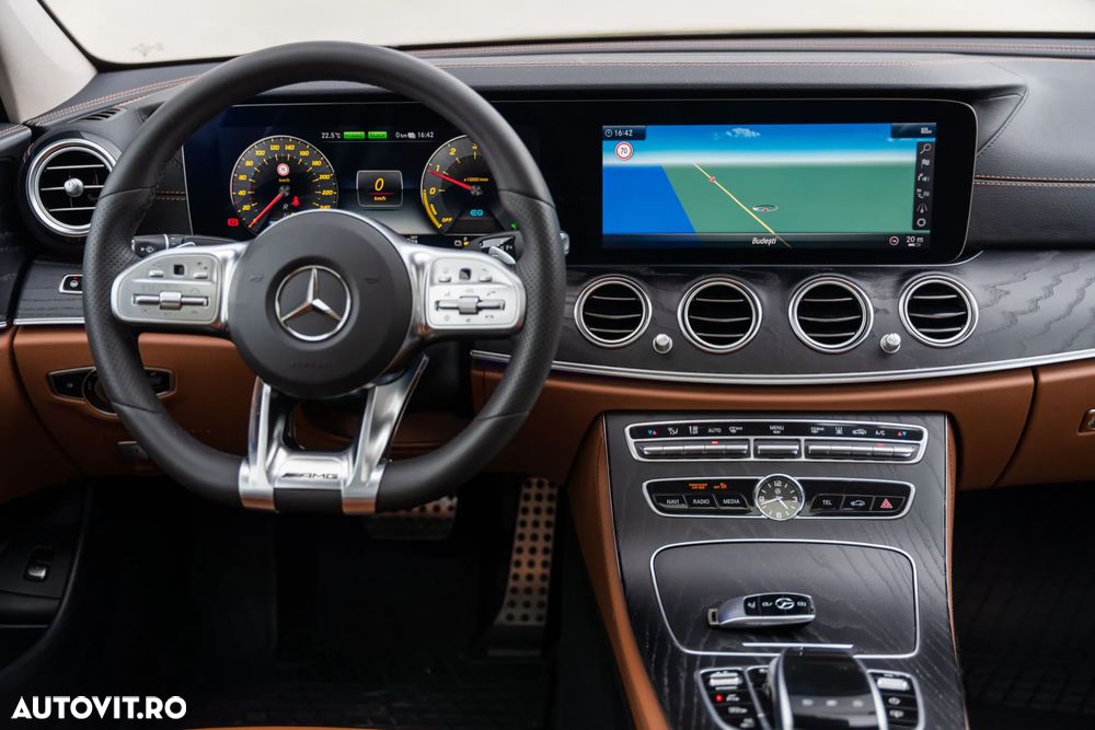 Mercedes-Benz E 300 9G-TRONIC AMG Line - 21