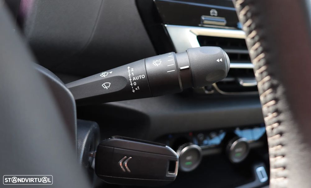 Citroën C4 1.2 PureTech Shine EAT8 - 30