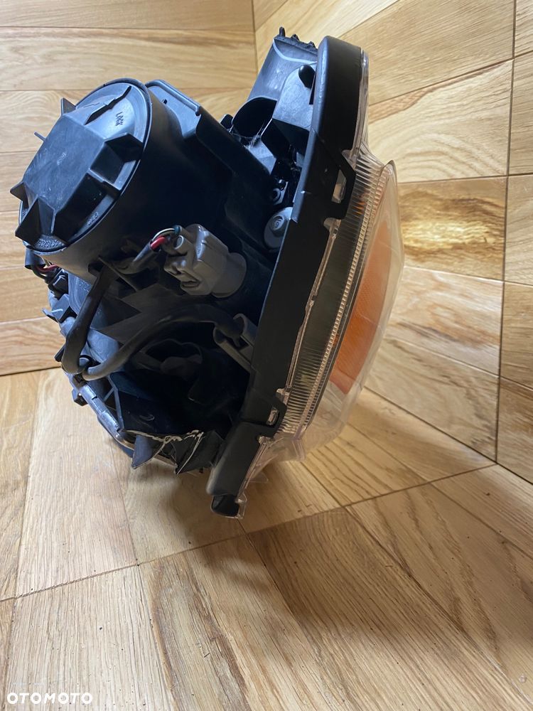 Mitsubishi ASX xenon lampa prawa EU - 9