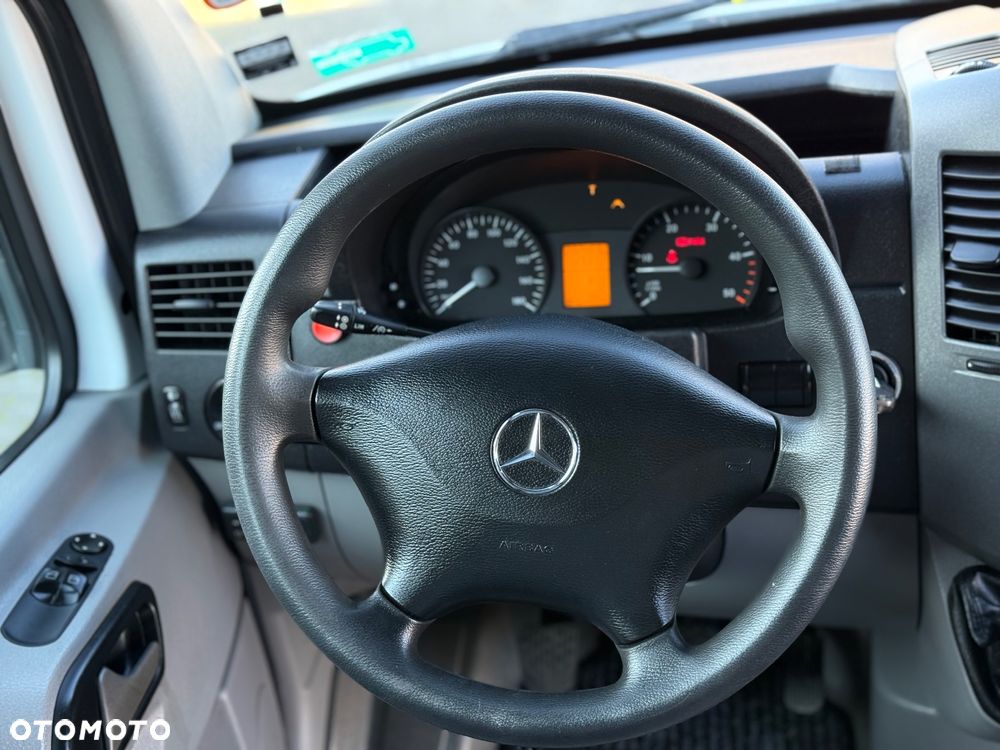 Mercedes-Benz SPRINTER 519CDI - 25
