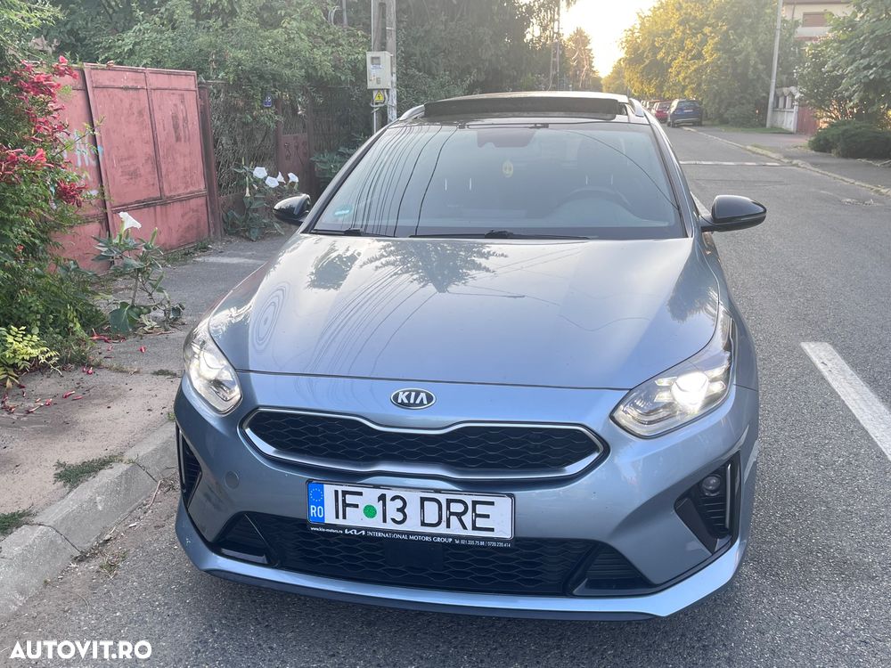 Kia Ceed - 1