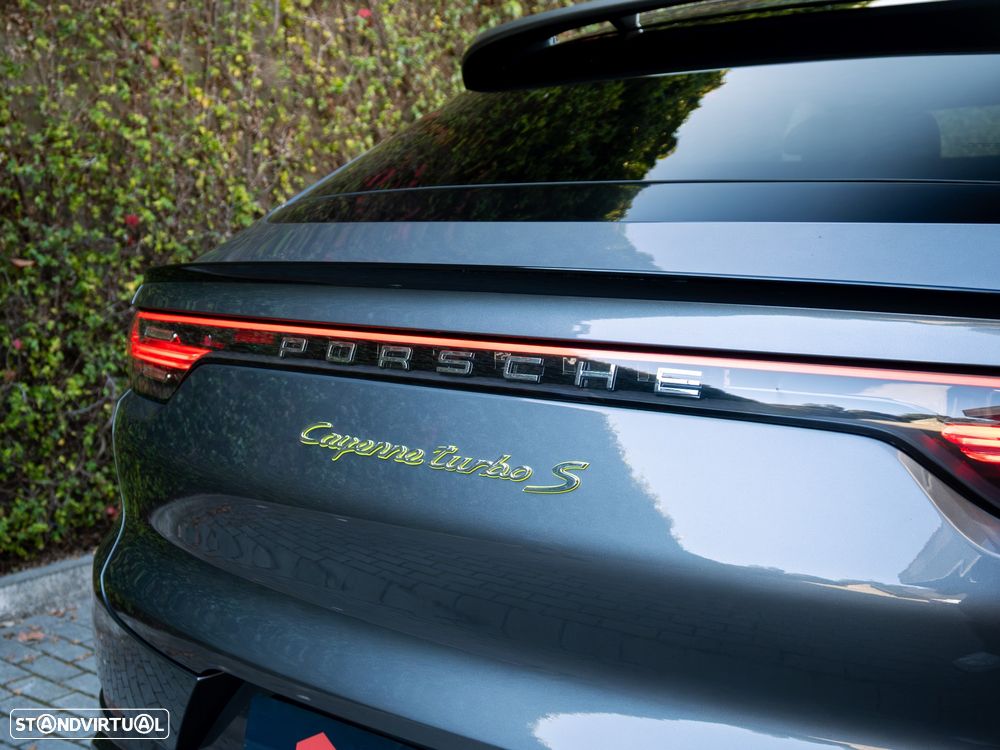 Porsche Cayenne Coupé Turbo S E-Hybrid - 14